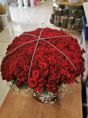  Antalya Çiçekler - Turuncu Kırmızı Güller ve Kokina Buketi